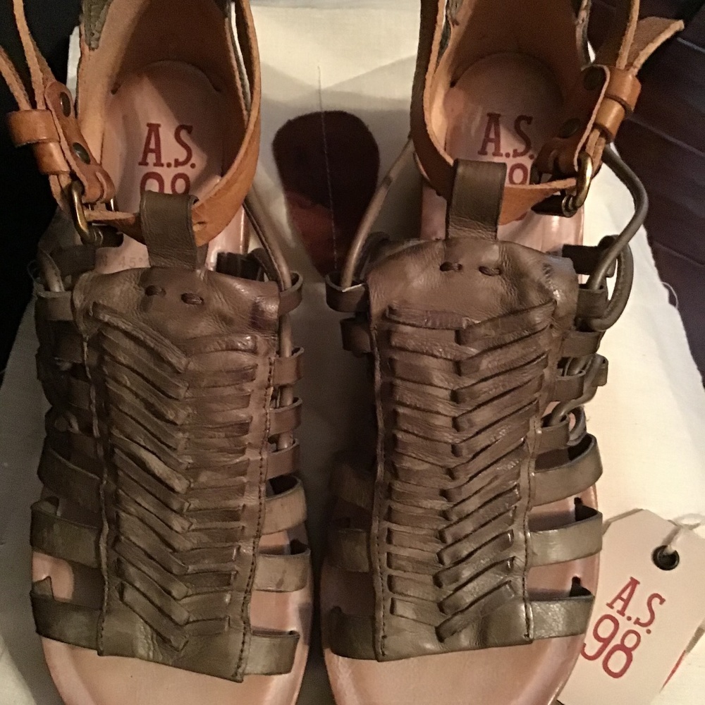 AS98 sandals